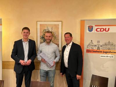 Max Panhans bedankte sich bei Maximilian Schimmel, Vorsitzender der CDU-Kreistagsfraktion, fr die Leitung der Sitzung.