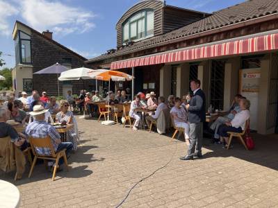 Brgermeister Alexander Kreissl nutzte die Gelegenheit fr ein kurzes Gruwort.