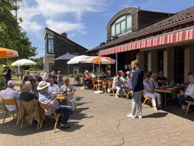 Maximilian Schimmel als Kandidat fr den hessischen Landtag warb auch fr den Hessentag in Pfungstadt.