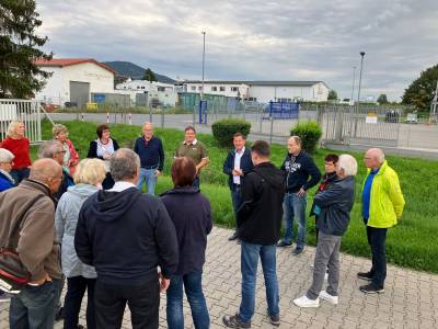 Im Rahmen der Bgertouren besuchte die CDU Seeheim-Jugenheim die Klranlage des Abwasserverbandes Bickenbach/ Seeheim-Jugenheim. Brgermeister Alexander Kreissl erffnete die Veranstaltung, als Verbandsvorsteher ist er bestens ber die Vorgnge informiert! 