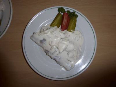 Zu den eingelegten Heringen gab es Kartoffeln aus Balkhausen.