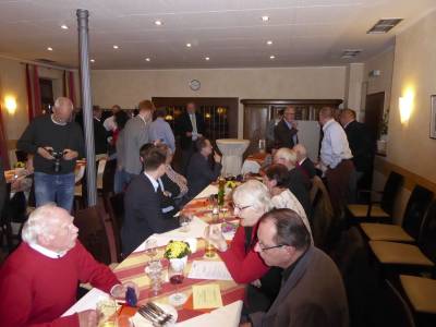 Nach umfnglicher Fragerunde und Aussprache folgte die geheime Wahl.