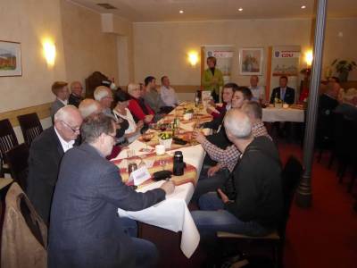 Die Zeit whrend der Auszhlung nutzte Karin Wolff, MdL die gelungene und souverne Vorstellung von Alexander Kreissl zu loben.