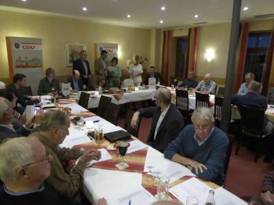 Zu Beginn wurden langjhrige Mitglieder geehrt.