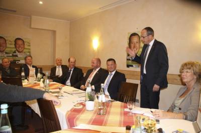 Innenminsister Peter Beuth berichtete ber die Ziele der hessischen Landesregierung Polizei und Sicherheitskrfte weiter zu verstrken.