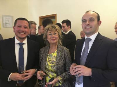 Alexander Kreissl, Karin Neipp und Lutz Khler (Landtagskandidat) freuen sich ber den gelungenen Empfang.