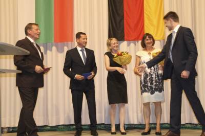 Er hob die Verdienste von Olaf Khn hervor und dankte ihm fr die immer gute Zusammenarbeit. Alexander Kreissl wnschte er alles Gute im neuen Amt mit der Zusage der CDU-Fraktion zur engen Zusammenarbeit. 