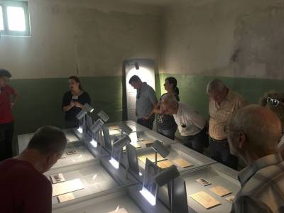 Einige sehr bedrckende Einzelschicksale der oft willkrlich Inhaftierten konnten rekonstruiert werden.