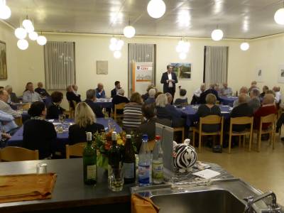 Ehrengast Patrick Burghardt berichtete ber seine Arbeit im neuen hessischen Digitalministerium.