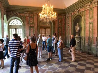 Die riesige Orangerie wurde fr die berwinterung tropischer Pflanzen bentigt.