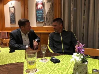 Unter den interessierten Zuhrern auch Brgermeister Alexander Kreissl (li.)