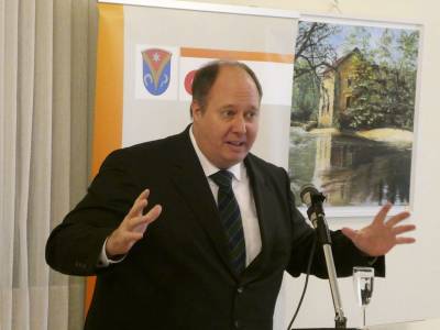 Schwerpunkte seiner Rede waren. ere und innere Sicherheit, Wahrung des Wohlstands, Qualifizierung fr die Digitalisierung und Klimawandel.