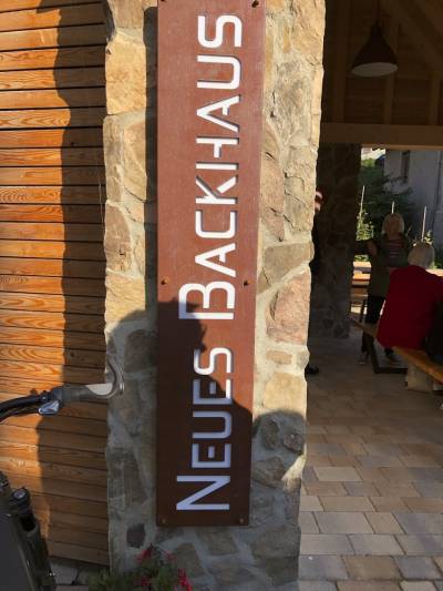 Die dritte Brgertour fand am Do. 26.8. abends am neu errichteten Backhaus in Stattbach statt.