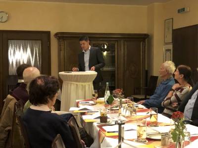 Nach den Berichten des Vorstands und der Kassenpfer wurde der bisherige Vorstand einstimmig entlastet.